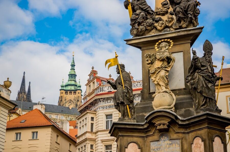 Skip-the-line Lobkowicz Palace Private Tour & Concert - What the concert adds to the palace visit