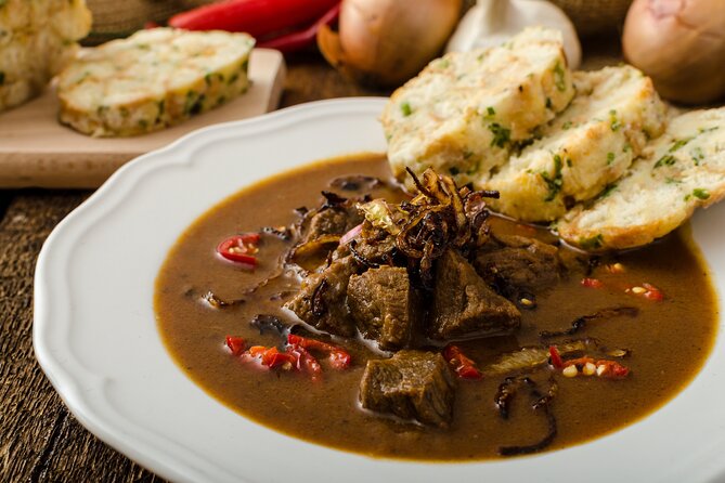 Small-Group Local Pubs Walking Tour And Traditional Czech Dinner - My take on the guide factor