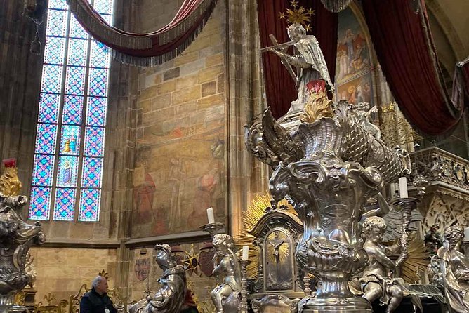 Small-Group Tour of Prague Castle with a local guide - St. George’s Basilica and Prague’s Older Religious Core