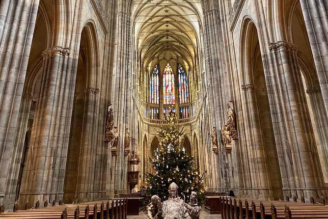 Small-Group Tour of Prague Castle with a local guide - What the Skip-the-Line Promise Really Means