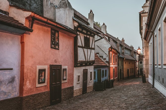 Small-Group Tour of Prague Castle with a local guide - Price, Pace, and the Value of Two and a Half Hours