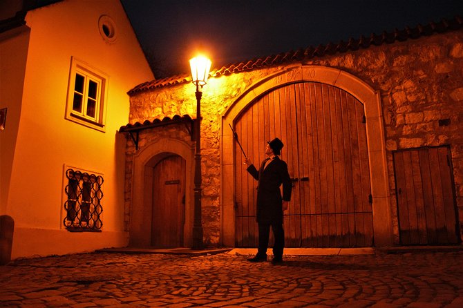 Telltale Ghost Tour - The Old Jewish Cemetery after dark
