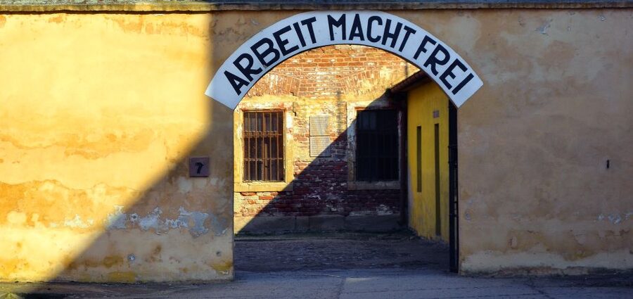 Terezin: Guided Tour of the Concentration Camp and Museum - The Ghetto Museum sets the context