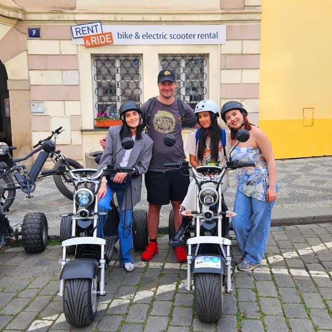 The best Trike Bike Prague city tour - Who will enjoy this Prague ride most