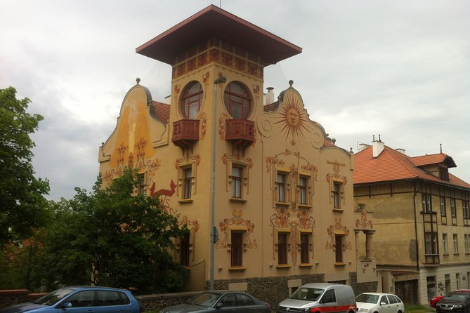 The Ultimate Prague History Tour - Loreta and the religious imagination of Prague