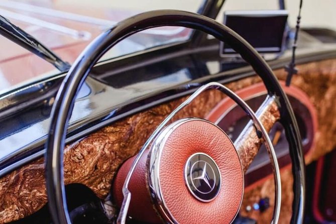 Vintage Cars Prague - Grand City Tour 150min / 1-6 pers. 2,5hrs - From the Powder Tower to the National Museum