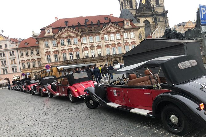 Vintage Cars Prague - Grand City Tour 150min / 1-6 pers. 2,5hrs - Wenceslas Square and the Velvet Revolution