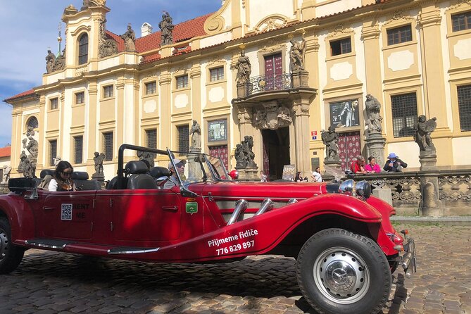 Vintage Cars Prague - Grand City Tour 150min / 1-6 pers. 2,5hrs - What the vintage car feels like on Prague’s streets