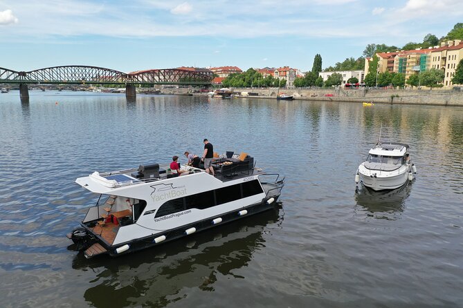 VIP Prague YachtBoat ONE Experience: All-You-Can-Drink - The Vltava route and the Dancing House