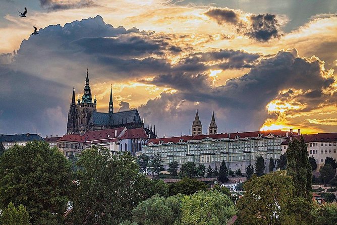 VIP Private tour Prague: Castle, Lunch, Beer, Boat - Prague Castle and the Strahov beer stop