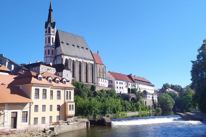 Walking private guided tour in Cesky Krumlov with local certified guide - What is included, and what you still pay for