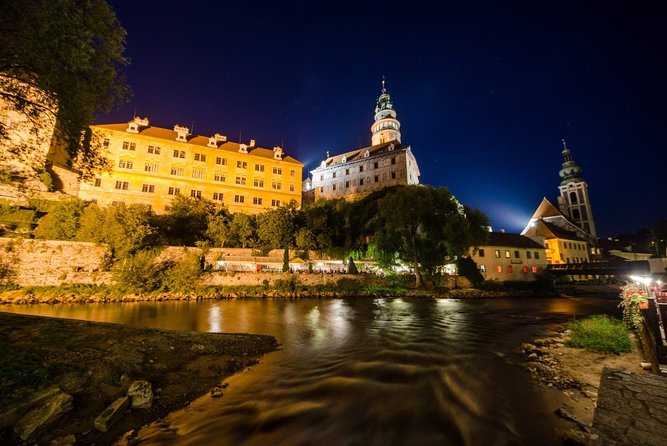 Walking private guided tour in Cesky Krumlov with local certified guide - Who will get the most from this tour