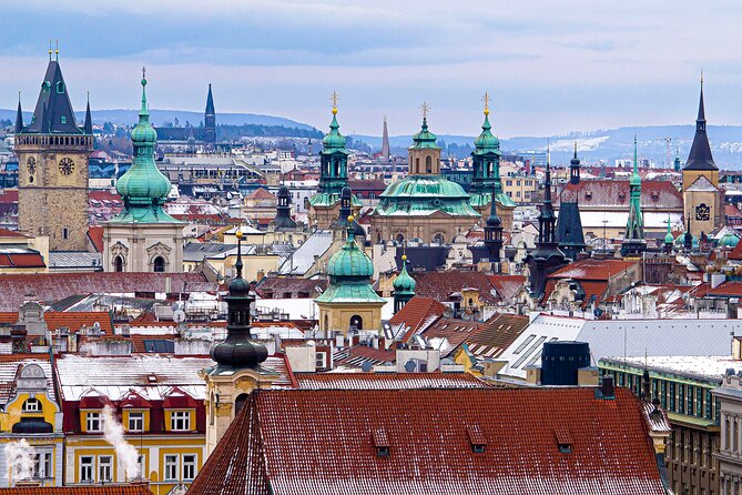Walking through ages: 11th to 21st century, Prague flavoured - Prague Castle and St. Vitus Cathedral: the high beginning