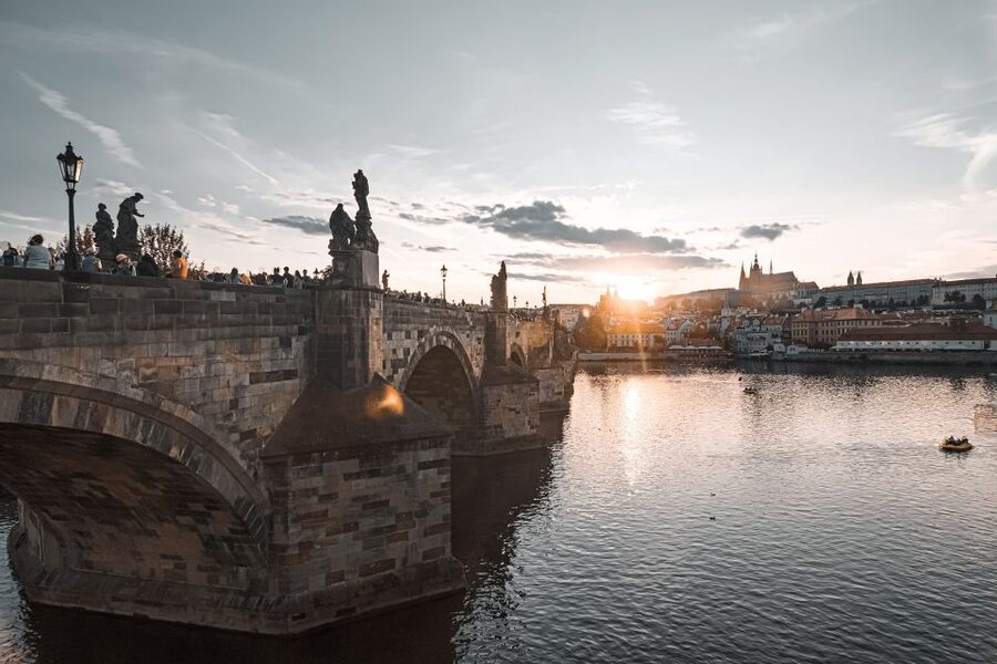 Walking tour of Prague in french: Old Town & Charles Bridge - Key points to know before you book