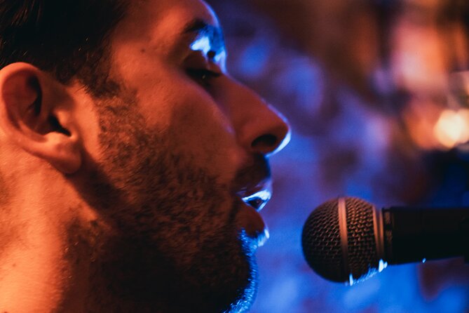 Wednesday Night Live Music and Cocktails Ticket in Kontakt Bar - Local acoustic music at 10:30 p.m.