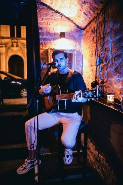 Wednesday Night Live Music with Cocktails - Key points to know before booking