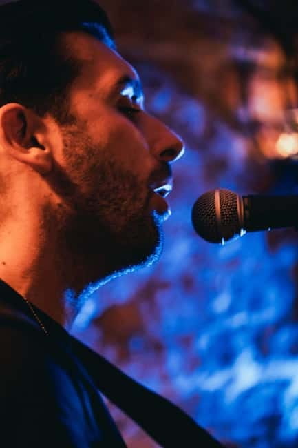 Wednesday Night Live Music with Cocktails - What happens when you arrive at Kontakt Bar