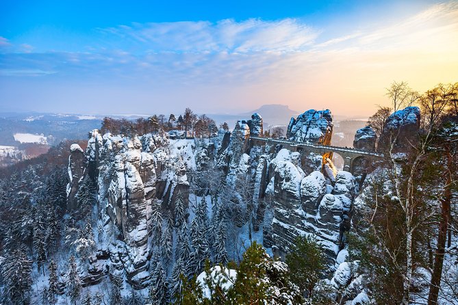 Winter Fairytale The BEST of Bohemian & Saxon Switzerland Hiking Tour - Pravcicka Gate and the first forest walk